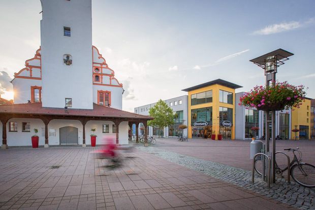 Marktplatz mit Rathaus in Fürstenwalde 